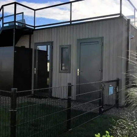 Enkhuizer Cube Elite Estel Mit Dachterrasse Und Zaun Haus Nr 337 Enkhuizen